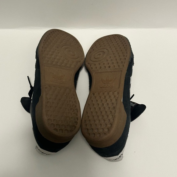 ADIDAS MUNDIAL GOAL INDOOR SHOES CLEATS - Picture 4 of 5